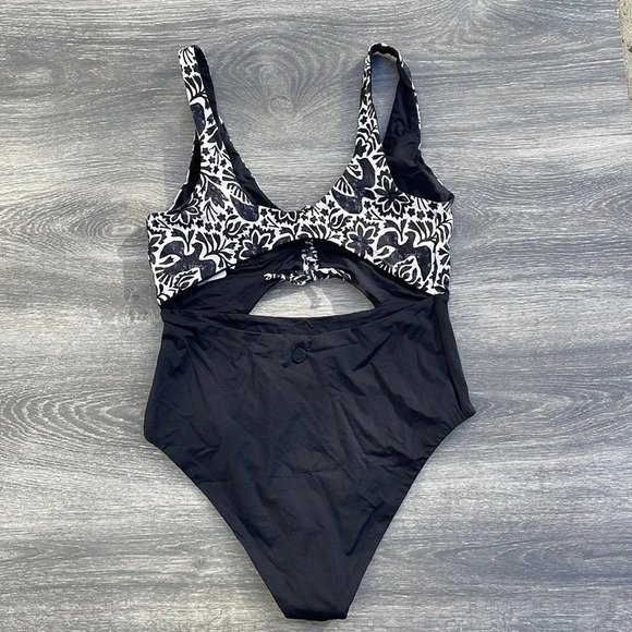 Prana Ruby Beach One Piece, flora fauna - Picture 8 of 12